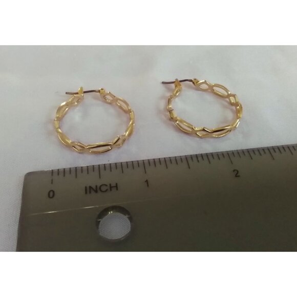 Vintage Gold Tone Hoop Earrings - Picture 2 of 3